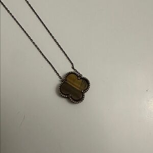 Brown Cats Eye Clover Necklace